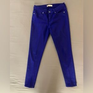 Women’s Red Tab Jeans